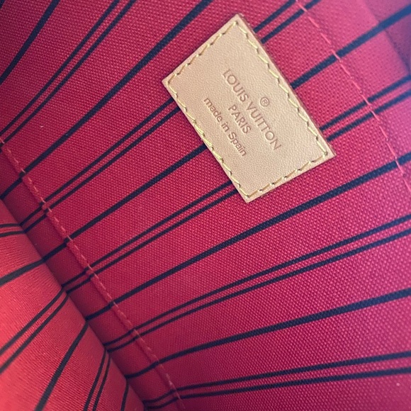 Authentic Louis Vuitton neverfull GM monogram pouch wristlet NEW - Picture 10 of 10